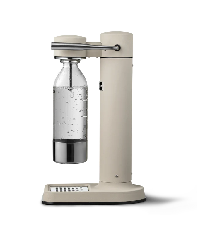 Aarke Carbonator 3 Sand – stainless steel lever detail