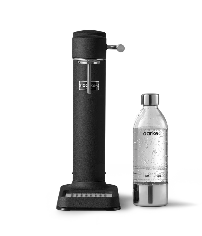 Aarke Carbonator 3 Matte Black – stainless steel lever detail